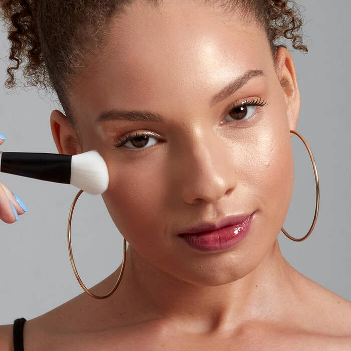 High Glass Illuminating Powder Brush 6 High Glass Illuminating Powder Brush - Image 4