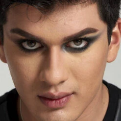 Swear By It Shadow Palette -Auline Makeup NYX Professional Makeup Swear By It Shadow Palette Solo 1